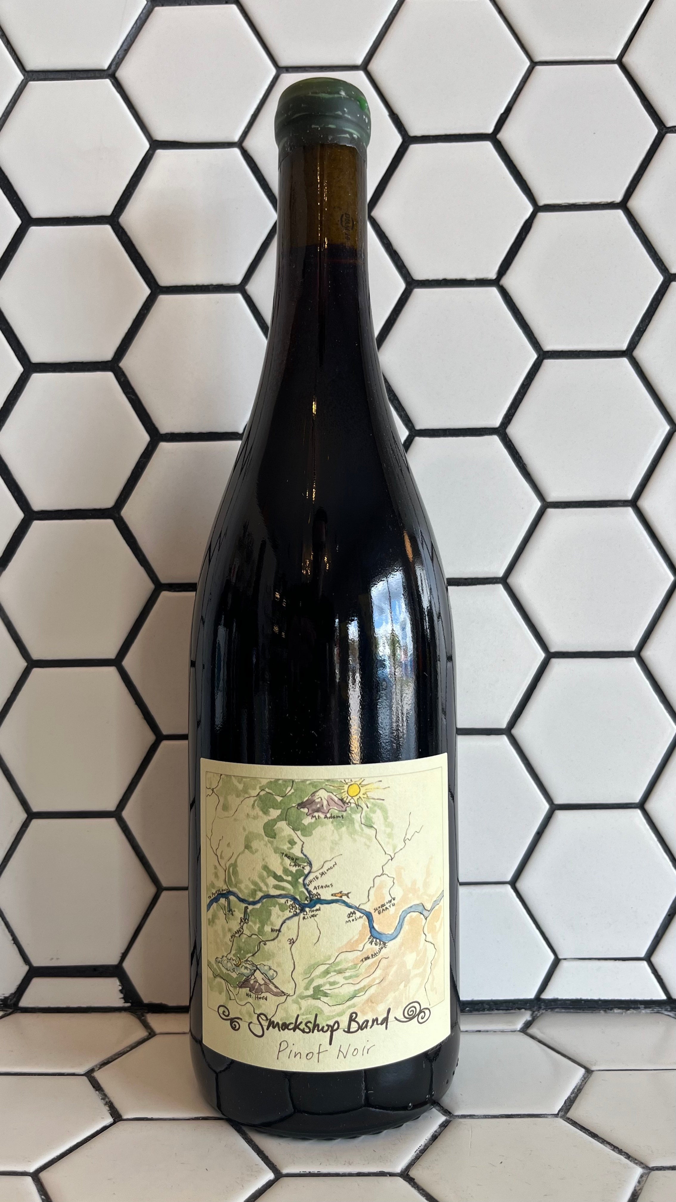 Cloudy Bay Pinot Noir 2014: Beauty in a Glass - Magnolia Days